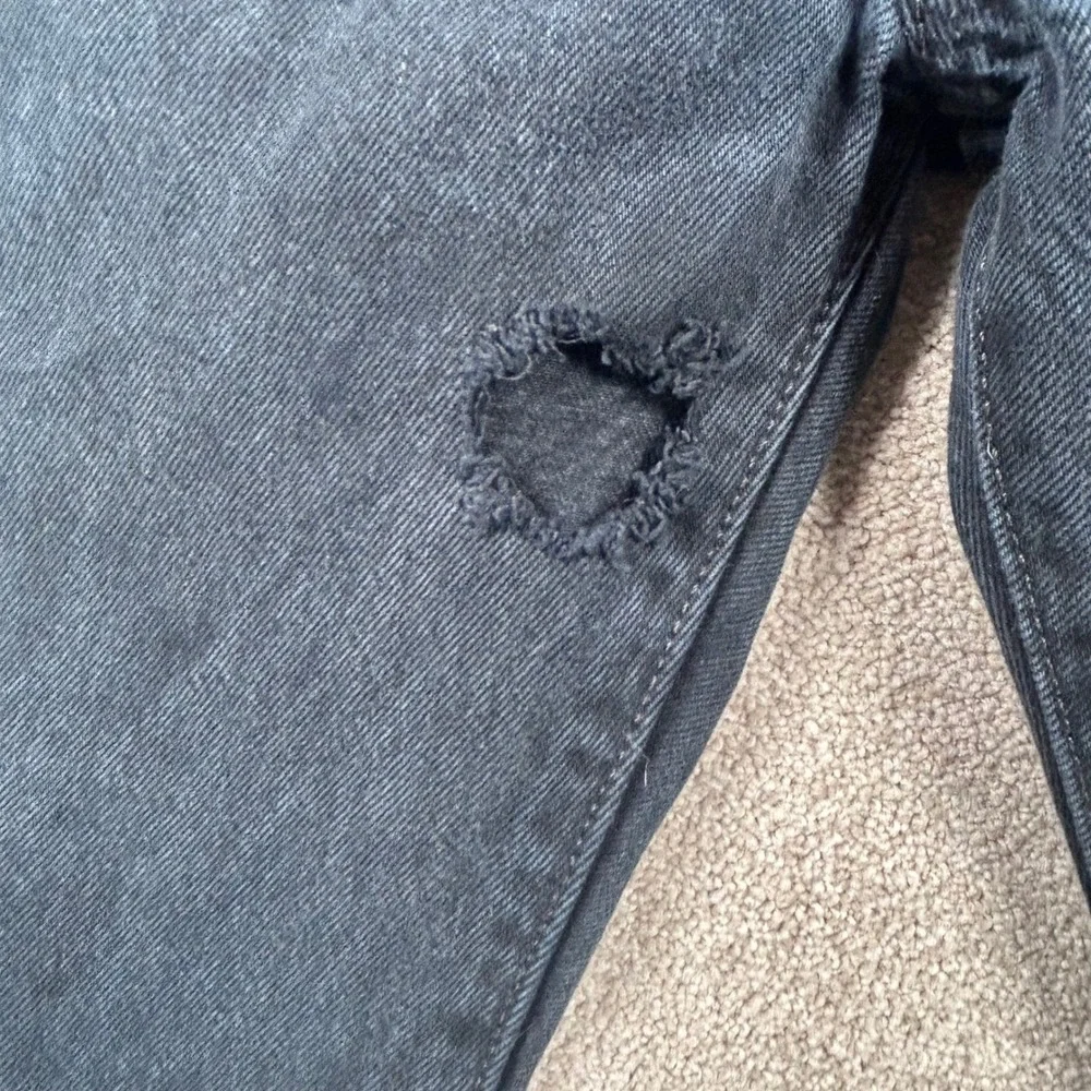 Levis 501 Original Fit Jean Mens 33x32 Faded Black Straight Leg Button Fly 00501